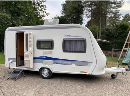 Hobby 440 ( bovag gekeurd), Caravans en Kamperen, Caravans, Particulier, tot en met 4, 1000 - 1250 kg, Treinzit, Hobby, Dwarsbed