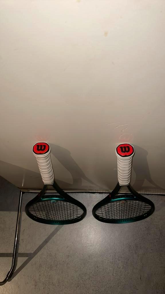 Wilson blade rackets te koop!, Sport en Fitness, Tennis, Zo goed als nieuw, Racket, Wilson, Ophalen