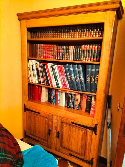 Eikenhouten boekenkast in onberispelijke staat, Huis en Inrichting, Kasten | Boekenkasten, Zo goed als nieuw, Eikenhout, Ophalen of Verzenden