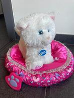 Build-a-Bear “Promise Pets” fluffy kat incl. mandje + kam, Poes, Ophalen of Verzenden, Zo goed als nieuw