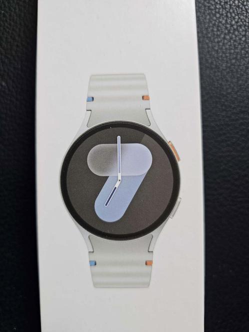 Samsung Galaxy Watch 7 Zilver 44mm (SM-L310NZSAEUB), Handtassen en Accessoires, Smartwatches, Nieuw, Android, Zilver, GPS, Hartslag