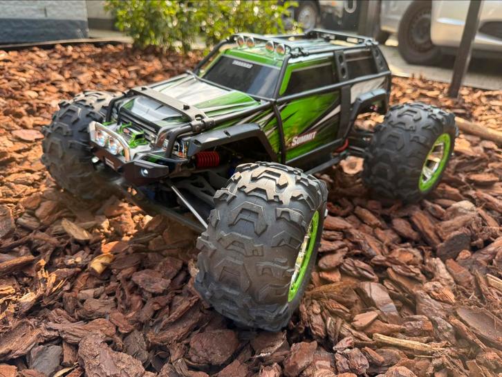 TRAXXAS SUMMIT (E-REVO) | Schaal 1:8 | Nieuwstaat | RtR, Hobby en Vrije tijd, Modelbouw | Radiografisch | Auto's, Zo goed als nieuw