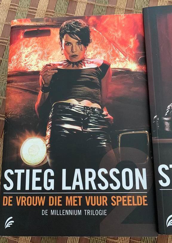 Stieg Larsson  3 opeen volgende boeken, Boeken, Avontuur en Actie, Zo goed als nieuw, Ophalen of Verzenden