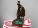 antiek beeld-meisje by de waterpomp-brons  1900-1920, Antiek en Kunst, Ophalen of Verzenden