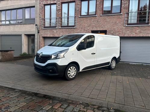 Renault trafic 1.6 120pk Carplay camera Gps, Auto's, Bestelwagens en Lichte vracht, Particulier, Centrale vergrendeling, Renault