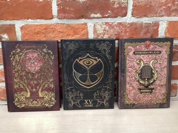 TOMORROWLAND 2015-2016-2019 " MADE WITH LOVE 💕 beschikbaar voor biedingen