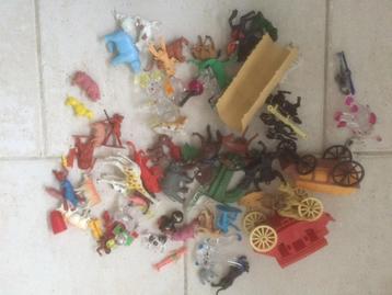 Jouets en plastique, Enlèvement, Utilisé, Garçon ou Fille