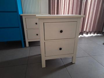 2 nachtkastjes Ikea beschikbaar voor biedingen