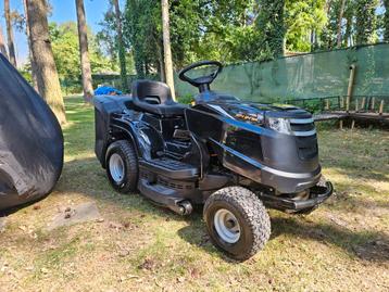 Alpina Stiga AT4 84 HA Zitmaaier Tuin Tractor  beschikbaar voor biedingen