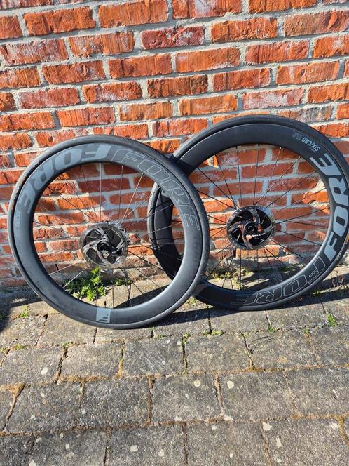 Fore Six CRD, Fietsen en Brommers, Fietsonderdelen, Zo goed als nieuw, Racefiets, Wiel, Ophalen of Verzenden