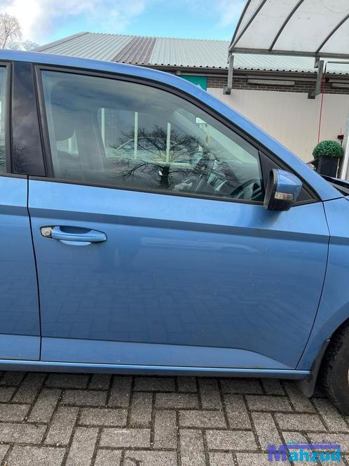 SKODA FABIA 3 BLAUW LQ5X Rechts voor deur 2014-2021, Auto-onderdelen, Carrosserie, Deur, Skoda, Gebruikt, Ophalen of Verzenden