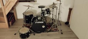 Drums DrumKit Akoestische drums beschikbaar voor biedingen