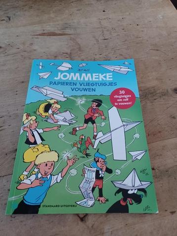 Boekje JOMMEKE  papieren vliegtuigjes vouwen  beschikbaar voor biedingen