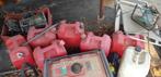 Bidons, benzine kruiken, Ophalen