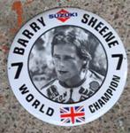Barry Sheene suzuki 7 world champion emaillen decoratie bord, Utilisé, Enlèvement ou Envoi, Panneau publicitaire