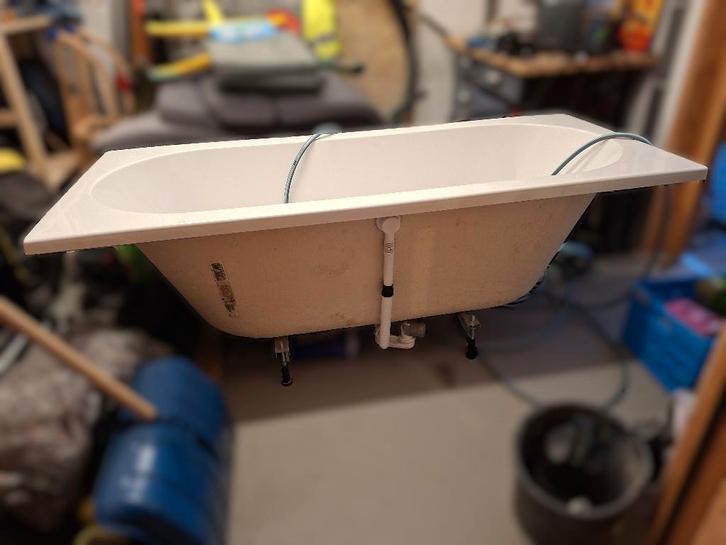 Bad - Inbouw - Op poten - 180x80cm, Doe-het-zelf en Bouw, Sanitair, Gebruikt, Bad, Ophalen
