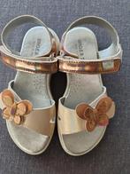 kinderschoenen en laarsjes en sandalen, Enfants & Bébés, Vêtements enfant | Chaussures & Chaussettes, Enlèvement ou Envoi