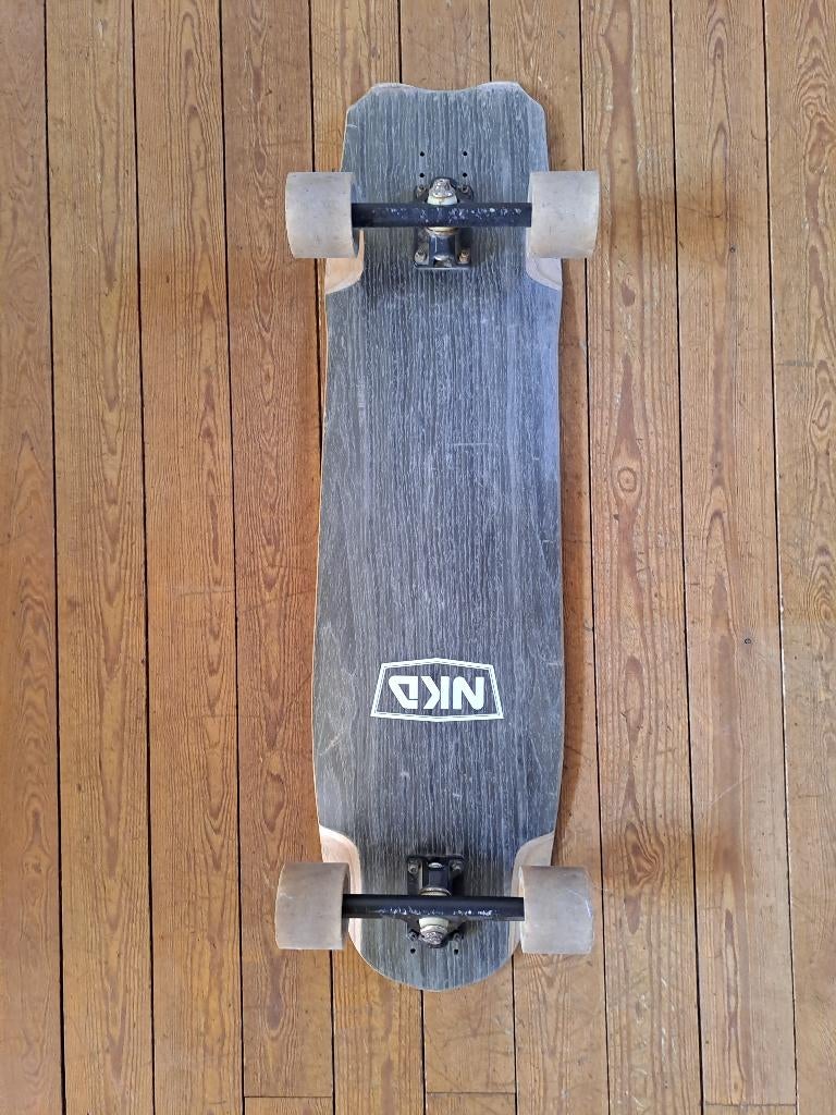 Longboard NKD, Sports & Fitness, Skateboard, Enlèvement, Utilisé, Longboard