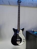 Basse Danelectro NEW CONDITION jamais jouée, Musique & Instruments, Instruments à corde | Guitares | Basses, Enlèvement ou Envoi