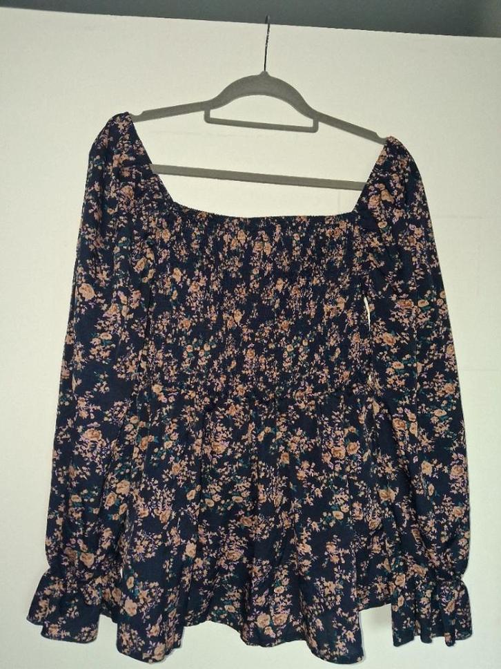 Zwart met bloemenprint blouse, maat XL, Kleding | Dames, Blouses en Tunieken, Zo goed als nieuw, Maat 46/48 (XL) of groter, Zwart