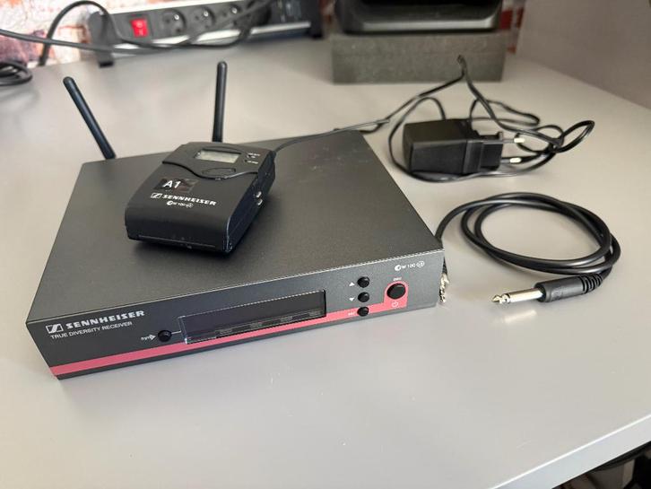 Draadloze set EW100 G3 voor instrument of headset, Musique & Instruments, Microphones, Utilisé, Autres types, Sans fil, Enlèvement ou Envoi