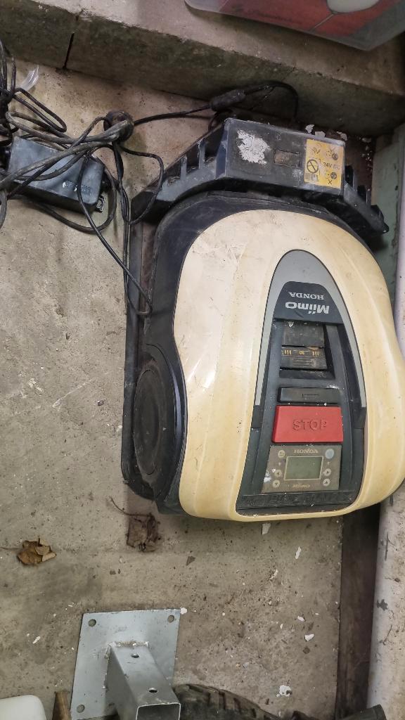 Grasrobot honda miimo hrm 40, Tuin en Terras, Robotmaaiers, Gebruikt, Ophalen