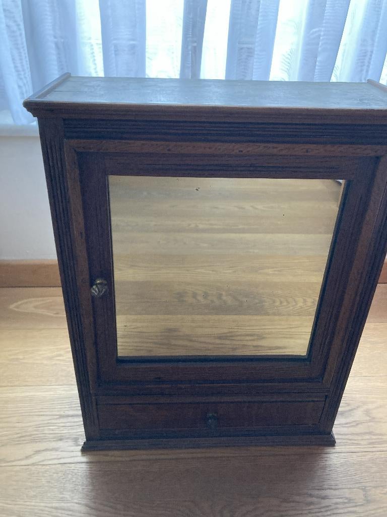 Armoire à pharmacie en bois (vintage), Antiquités & Art, Antiquités | Meubles | Armoires, Enlèvement
