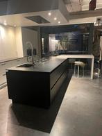 Design keukeneiland met granieten blad + tafel – te koop, Ophalen