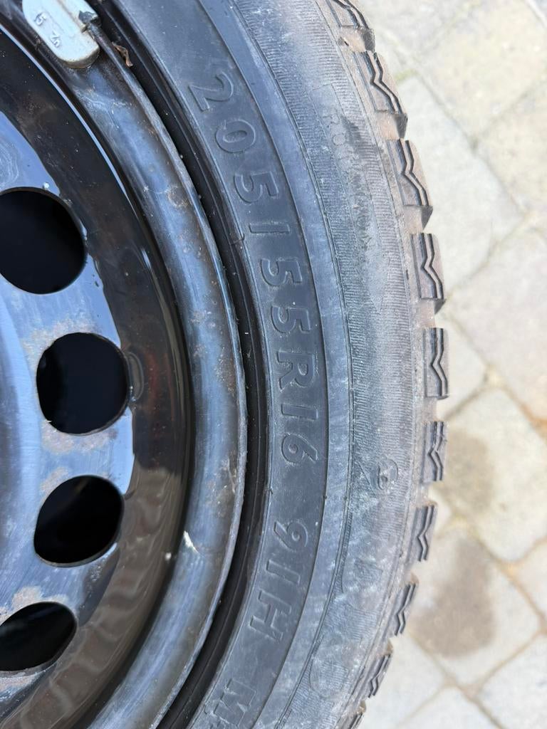 4 autobanden dunlop, Auto-onderdelen, Banden en Velgen, Gebruikt, Band(en), Personenwagen, Ophalen