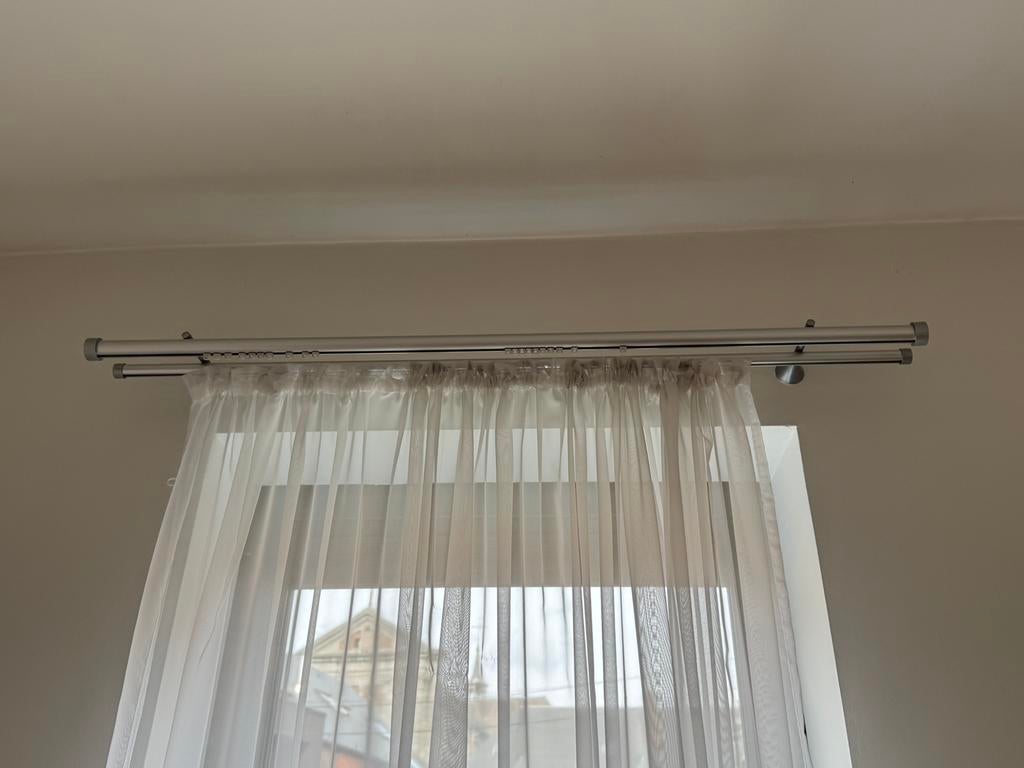 Double barres à rideaux - tentures argentées, Maison & Meubles, Enlèvement, Utilisé, Autres couleurs, Voir photos