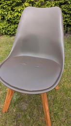 Keukenstoelen, Ophalen