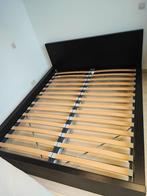 Lit complet avec matelas et sommier, Enlèvement, Utilisé, Bois, Deux personnes