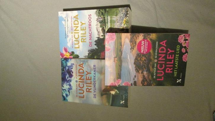 Bundel van 3 Lucinda Riley :  Het laatste lied, Livres, Romans, Enlèvement ou Envoi
