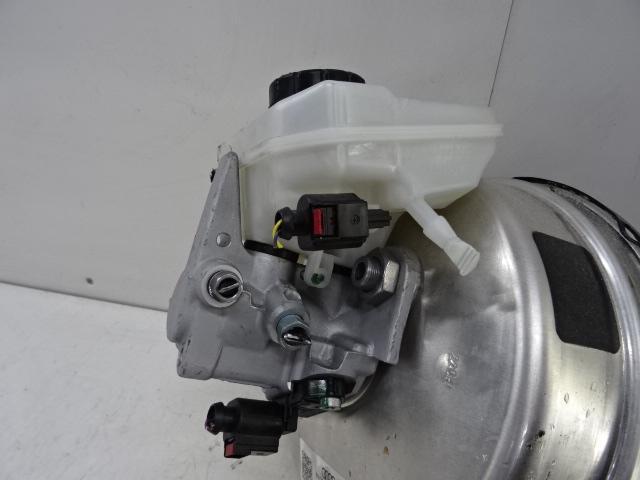 HOOFDREMCILINDER Audi A5 Sportback (F5A / F5F), Auto-onderdelen, Remmen en Aandrijving, Audi, Gebruikt