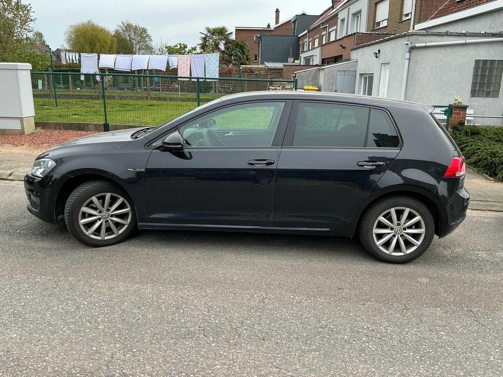 2015 Volkswagen Golf 7 TSi lounge Personenauto, Auto's, Gebruikt, Euro 6, Bedrijf, Handgeschakeld