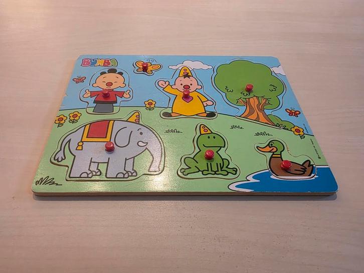 Bumba houten noppenpuzzel Boerderij van het merk Studio 100., Enfants & Bébés, Jouets | Puzzles pour enfants, Enlèvement