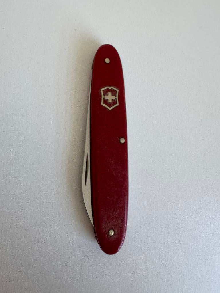 Couteau Suisse Victorinox 84mm Vintage – 2 lames, Caravanes & Camping, Outils de camping, Utilisé, Enlèvement ou Envoi