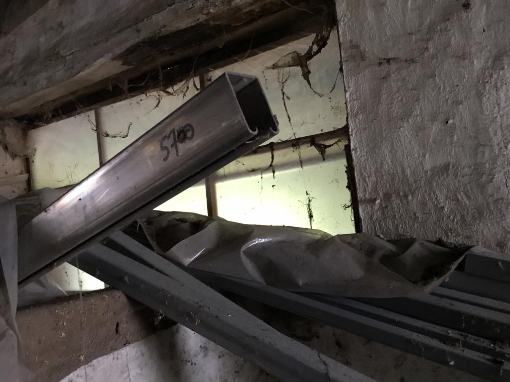 Rails en acier inoxydable ROB 304, Mise à l'étable