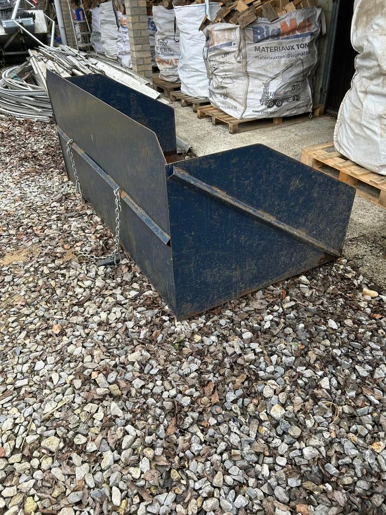 Bac pour tracteur 194/100cm H82cm solide en métal, Ophalen