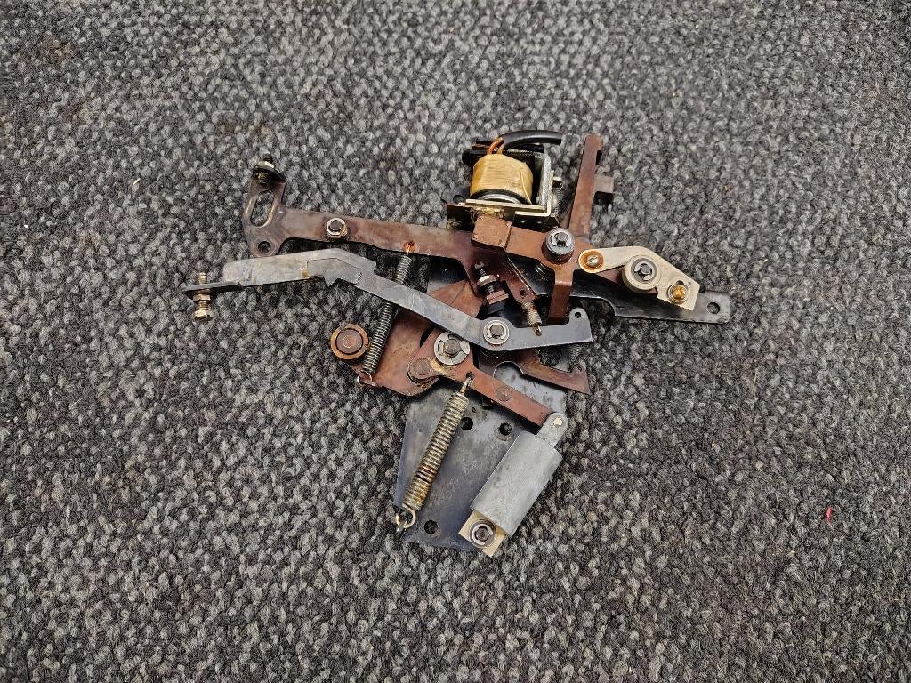 Trip Mechaniek Seeburg 100A (1950) jukebox, Verzamelen, Automaten | Jukeboxen, Seeburg, Verzenden