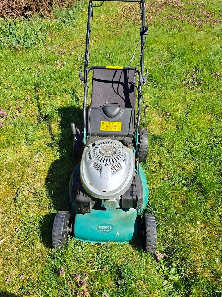 Gratis defecte grasmaaier, Tuin en Terras, Grasmaaiers, Benzine-grasmaaier, Ophalen