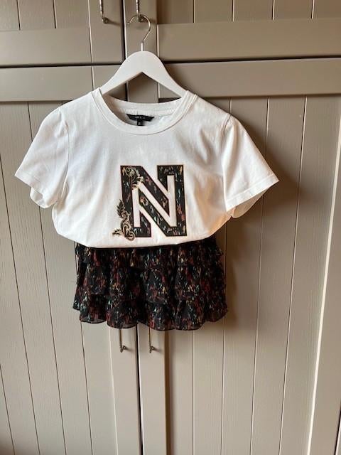 NIKKIE set, Kleding | Dames, T-shirts, Ophalen, Overige kleuren, Zo goed als nieuw, Maat 36 (S)