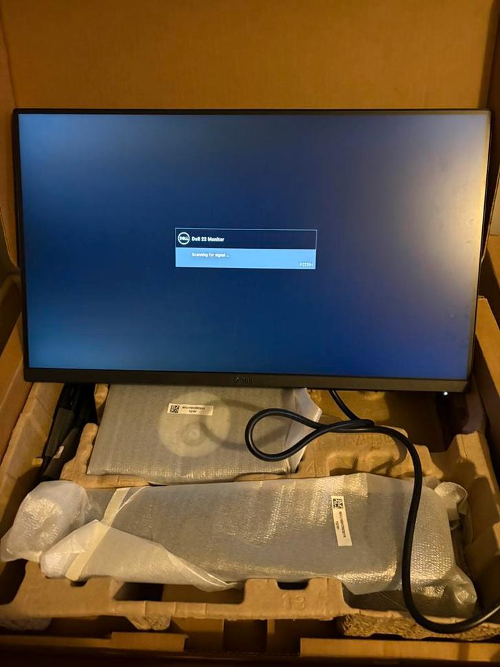 P2219H (22 inch), Computers en Software, Monitoren, Zo goed als nieuw, DisplayPort, In hoogte verstelbaar, IPS, HD, Ophalen