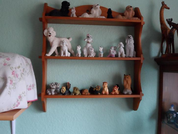 Petite archelle en pin avec collection de chien, Collections, Statues & Figurines, Utilisé, Animal, Enlèvement