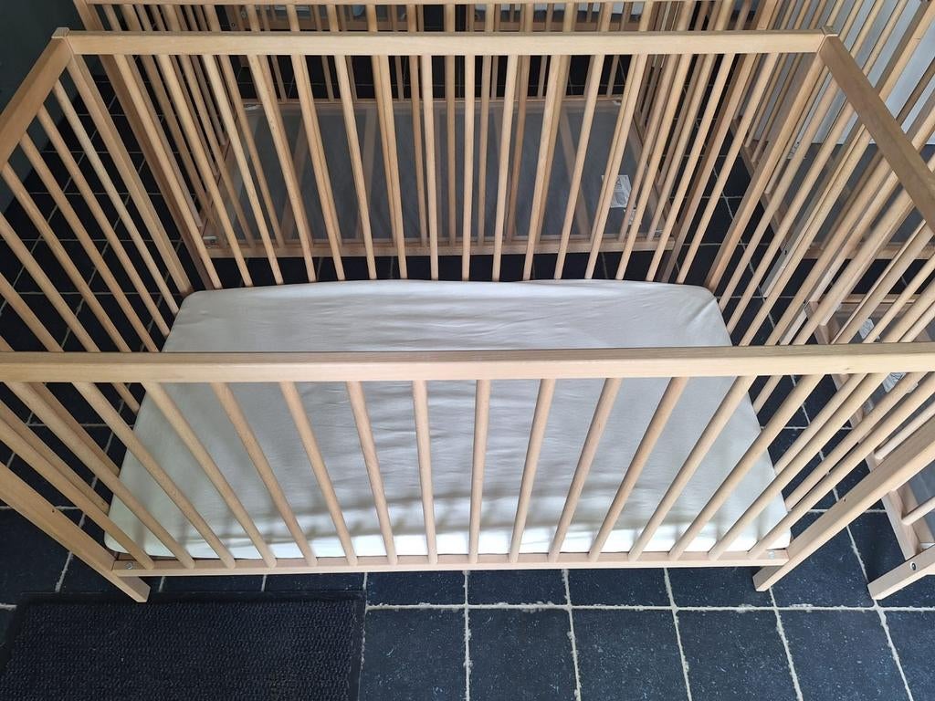 Berceaux avec matelas et drap-housse (7 pièces), Enfants & Bébés, Parcs, Enlèvement