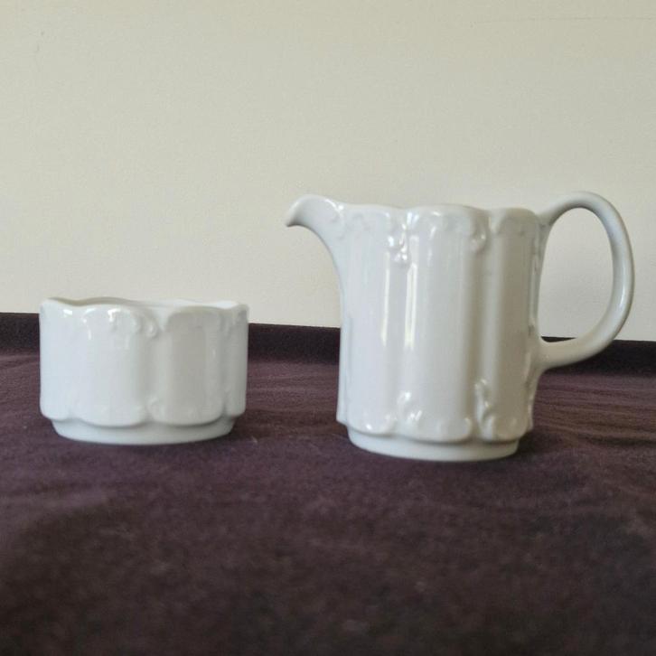 Rosenthal kaarsenkandelaar en melkkannetje "Classic Rose ", Antiek en Kunst, Antiek | Servies los, Ophalen of Verzenden