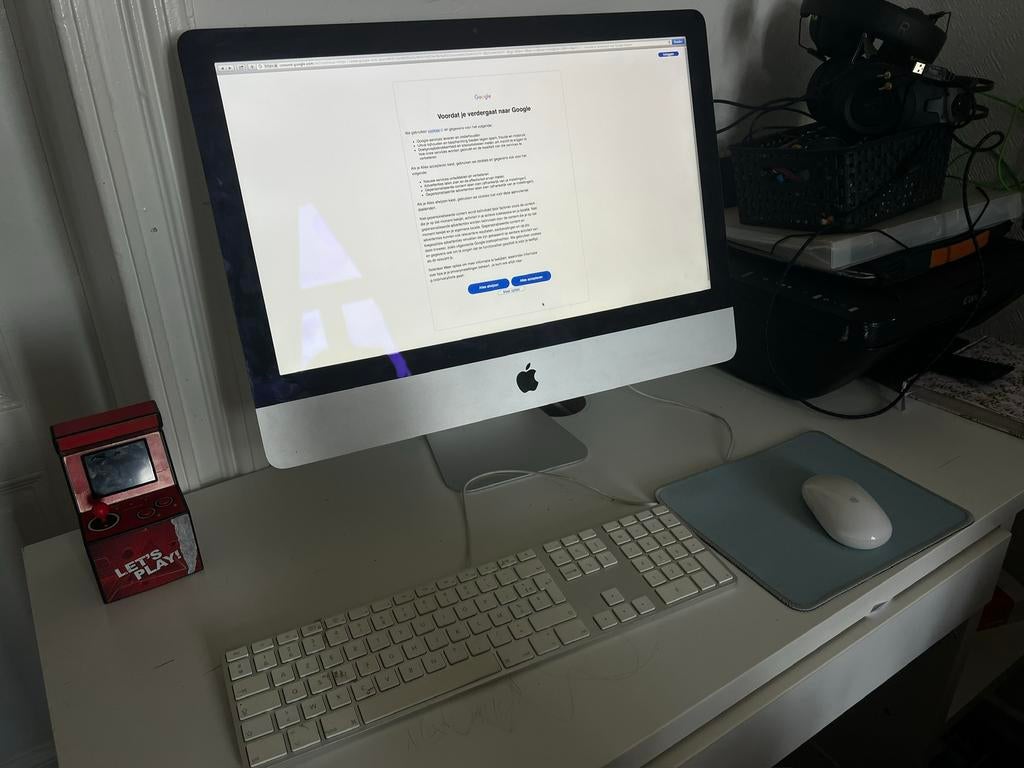 iMac 21 inch i5 8g ram 500hdd rom bekabeld toetsenbord, Computers en Software, Apple Desktops, Ophalen, Zo goed als nieuw, IMac