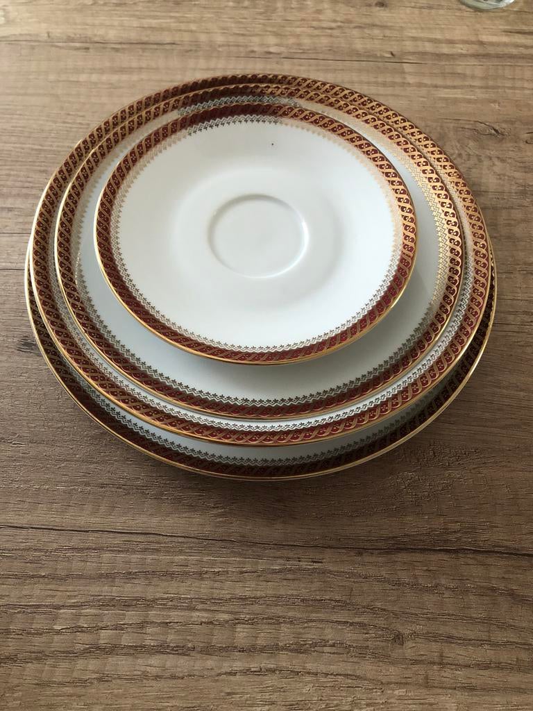 Service vintage 12 personnes, Maison & Meubles, Cuisine | Vaisselle, Comme neuf, Service complet, Autres styles, Porcelaine, Enlèvement