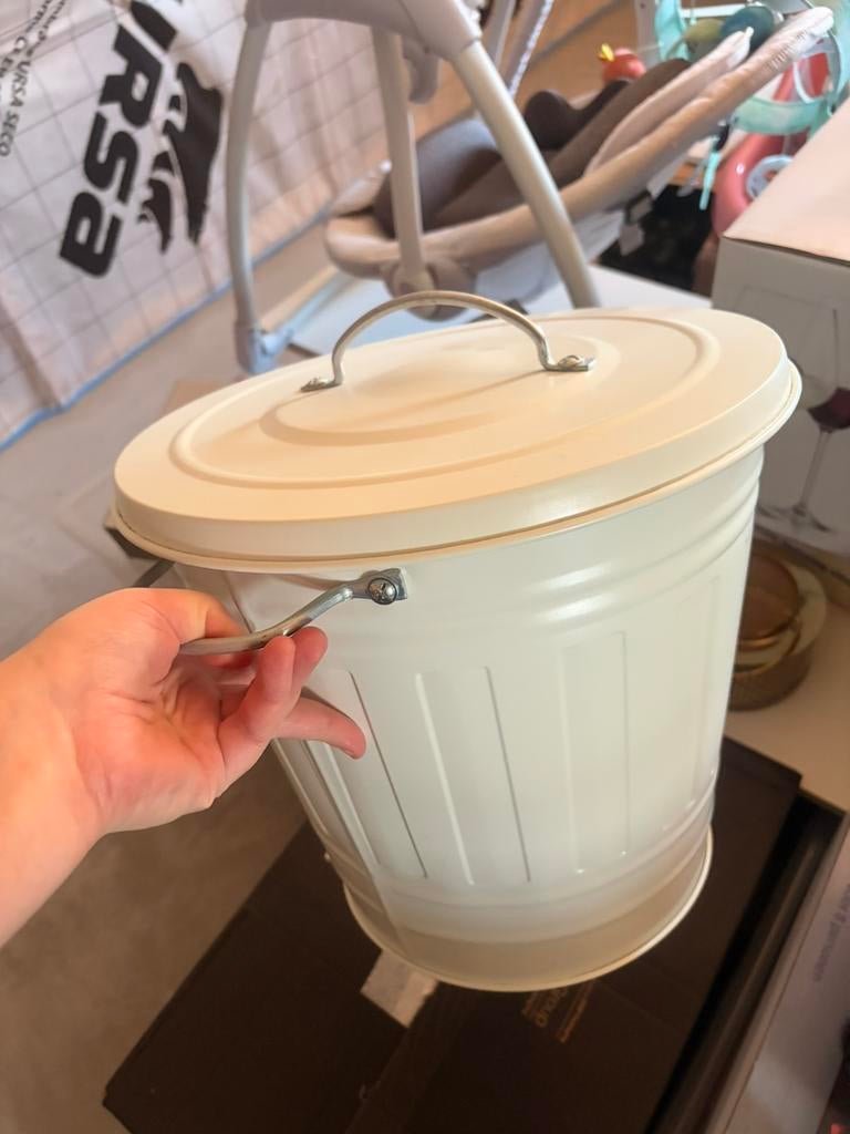 Ikea Knodd ton met deksel, Maison & Meubles, Seaux, Enlèvement, Comme neuf, Avec couvercle