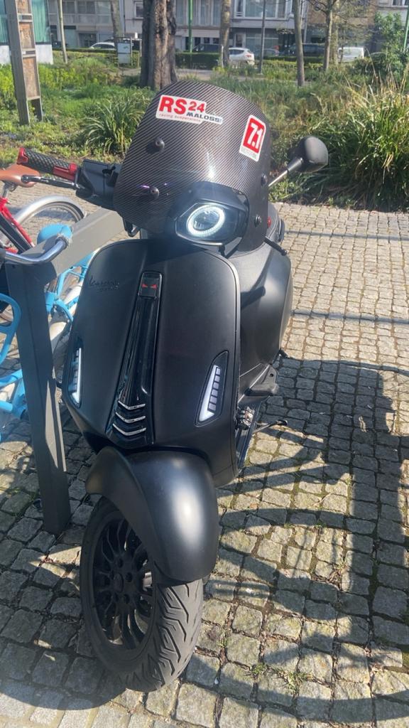 Vespa Sprint, Fietsen en Brommers, Scooters | Vespa, Zo goed als nieuw, Ophalen